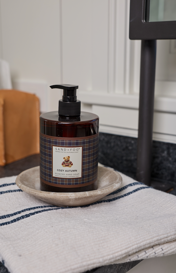 Moisturizing Cozy Autumn 17.5 oz Liquid Hand Soap